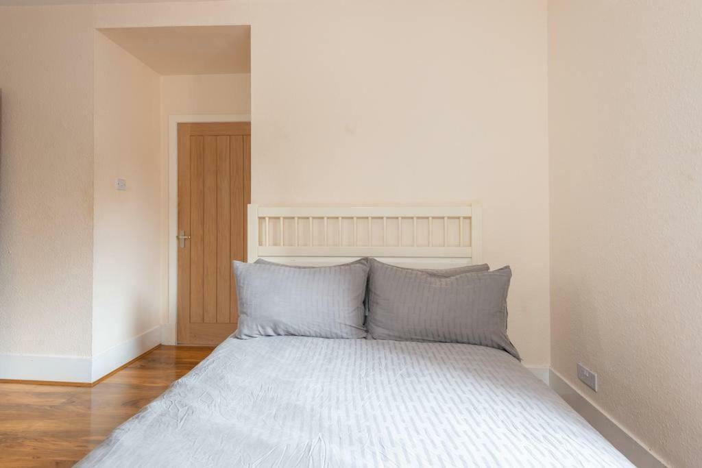 Ness Central Apartment - Greig Street Inverness Kültér fotó